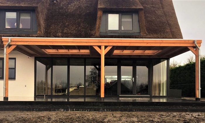 02-pext-douglas-modern_houten-overkapping_jonker-verandas