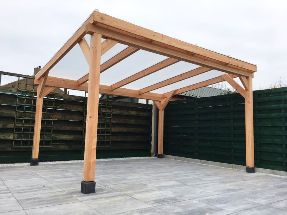 Vlakke houten carport